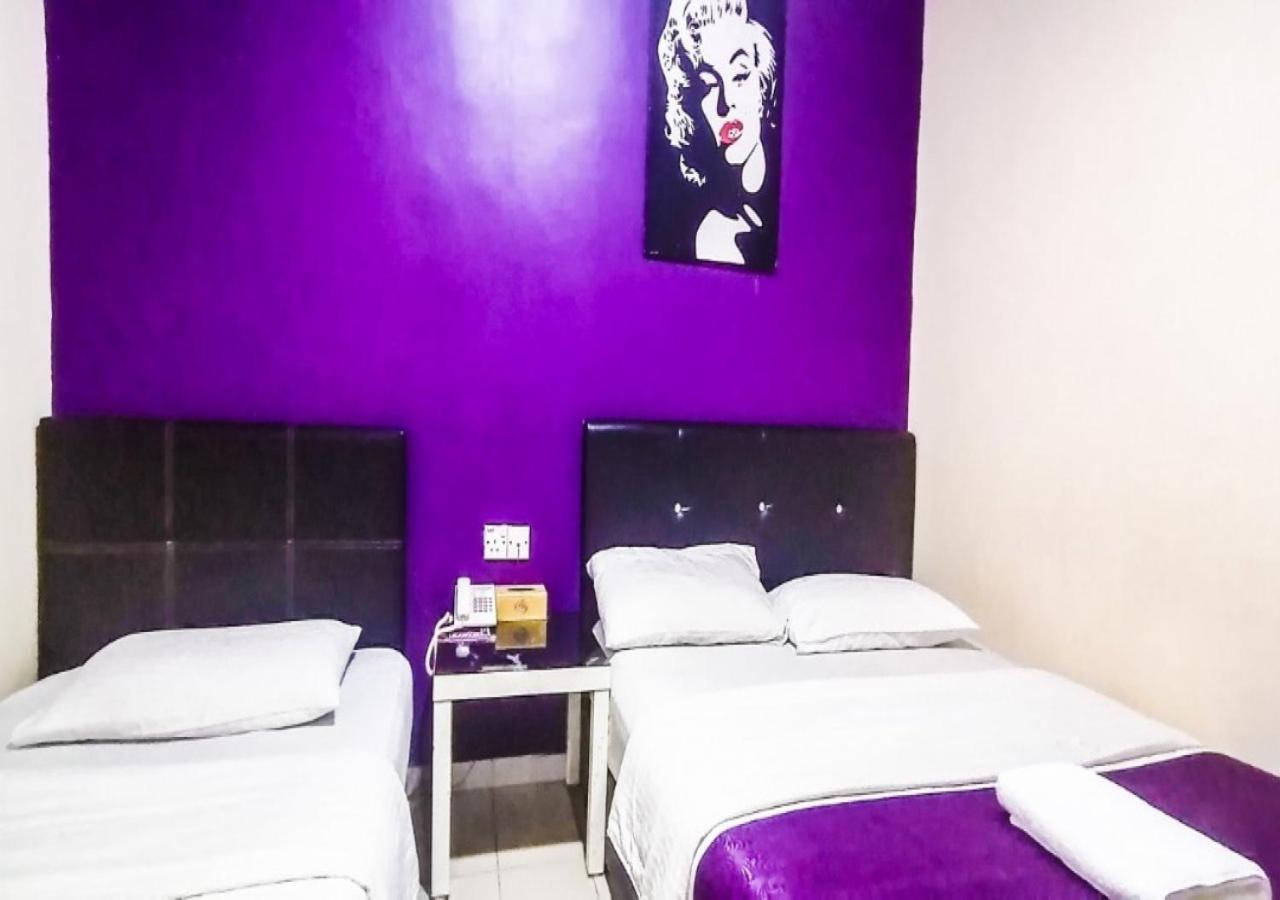 Biz Hotel Batu Pahat Bagian luar foto
