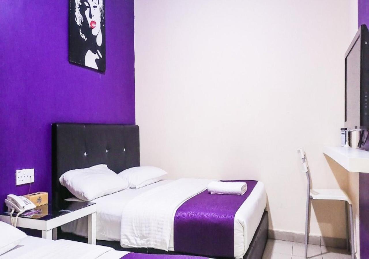 Biz Hotel Batu Pahat Bagian luar foto